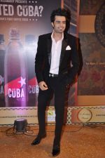 Manish Paul at Gold TV awards red carpet in Mumbai on 20th July 2013 (82).JPG